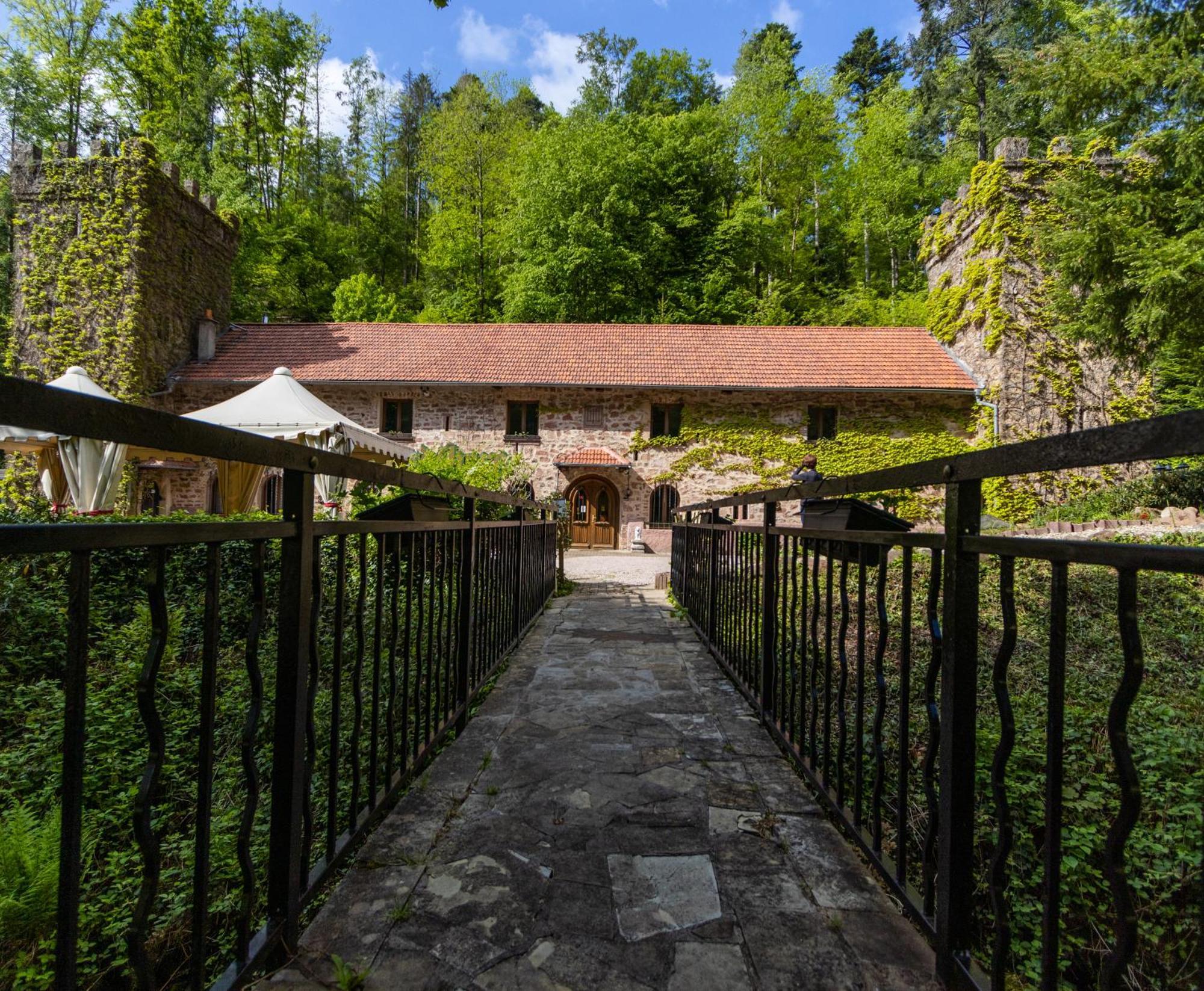 Le Chateau Du Landsberg Бар Екстериор снимка